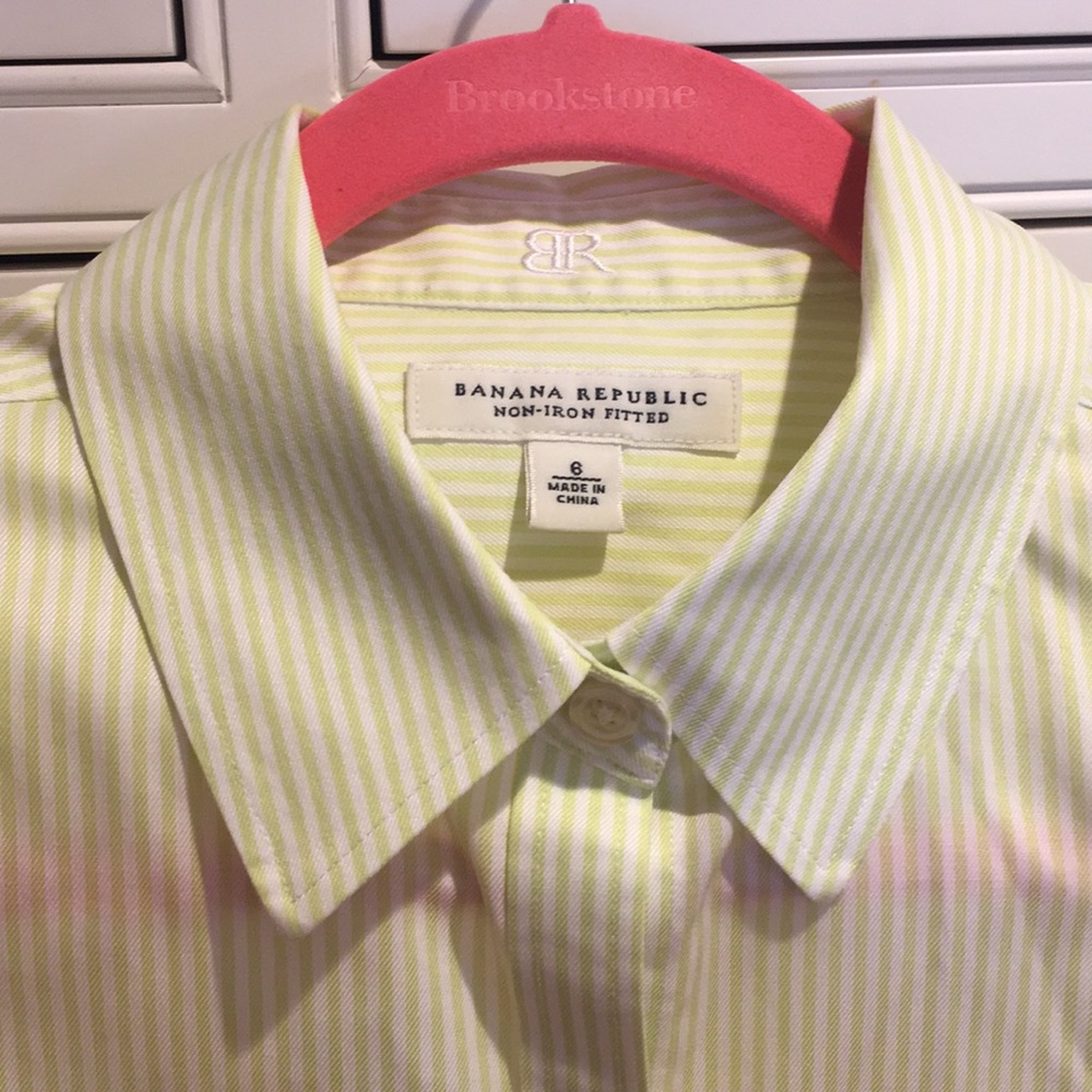 Banana Republic Non-Iron Fitted Blouse